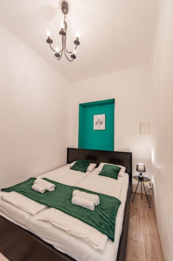 My City Apartment- Vienna Artroom Luaran gambar